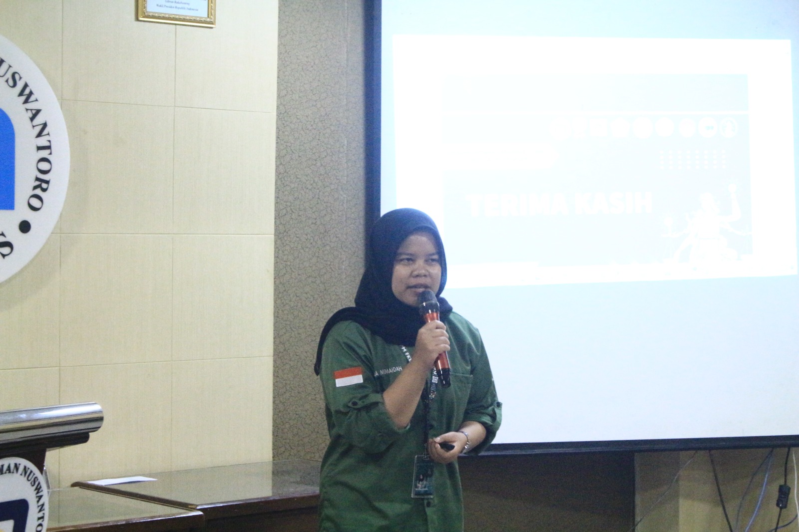 Presentasi dan evaluasi program kerja DPM Fkes